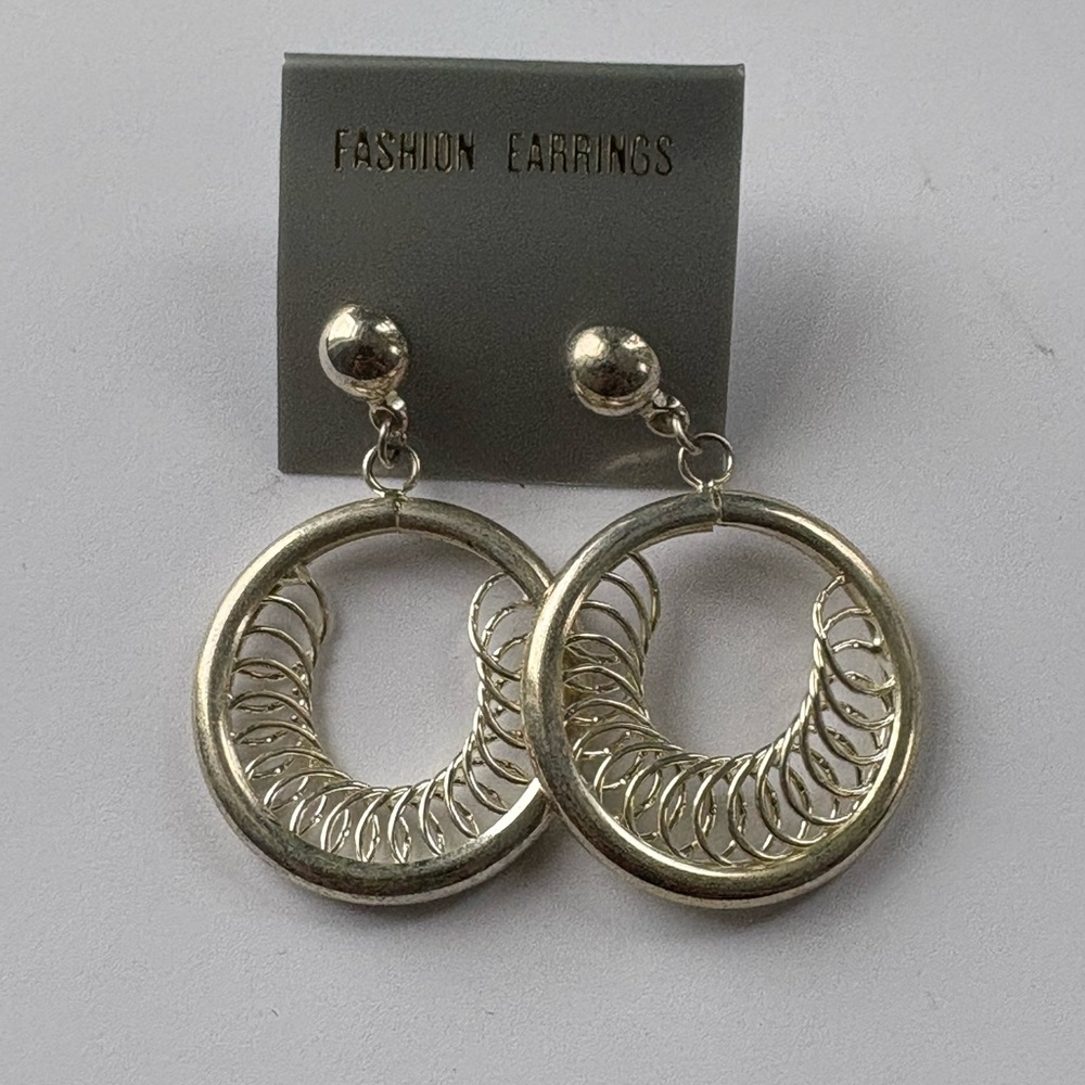 🧡 2/$15 🧡 Elegant Silver Hoop Earrings